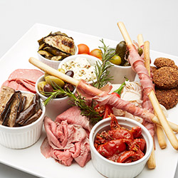 Antipasto platter thumbnail