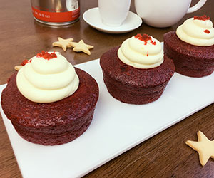 Red velvet cream cake - 3 inch - box of 6 thumbnail