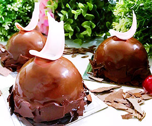 Black forest dome - 3 inch - box of 6 thumbnail