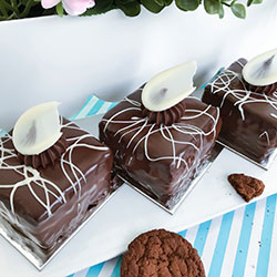 Chocolate ripple mud cake - 3 inch - box of 6 thumbnail