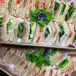 Triangle sandwiches thumbnail