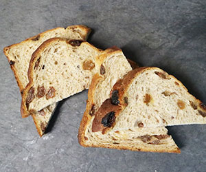 Fruit bread slice thumbnail