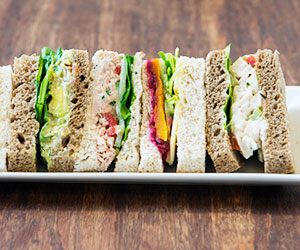 Traditional pointed sandwiches thumbnail